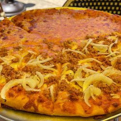 Sciortino's Harbor Lights - Large traditional pie with vodka sauce, half crumbled sausage and onion. Yum!