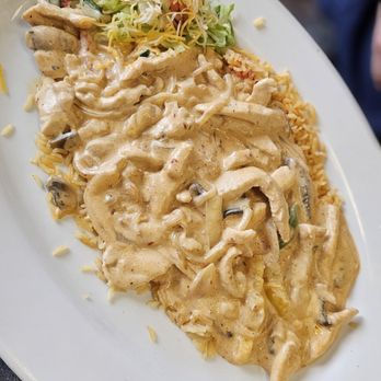 Venny’s Cafe 101 - Pollo de Crema - Mexican Near Me - Florence, Oregon