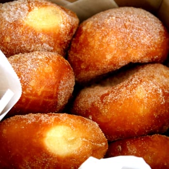 Leonard's Bakery - Bakeries Near Me - Honolulu, Hawaii