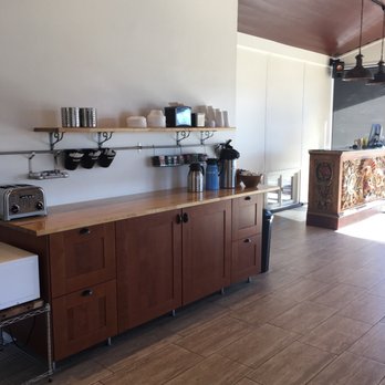 Adventure Inn Durango - Lobby/breakfast bar - Hotels Near Me - Durango, Colorado