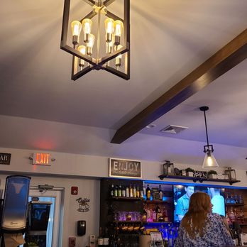 Drip Coffee House - Coffee & Tea Near Me - East Greenwich, Rhode Island