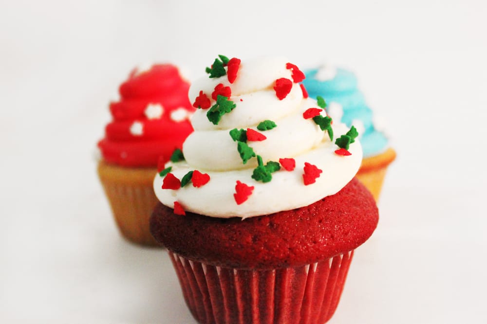 Sugar Yummy Mama Logo