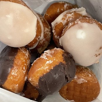 Randy’s Donuts - Iced Randy's Rounds (donut holes) $6 per dozen - Coffee & Tea Near Me - San Diego, California Randy’s Donuts - Iced Randy's Rounds (donut holes) $6 per dozen - Coffee & Tea Near Me - San Diego, California