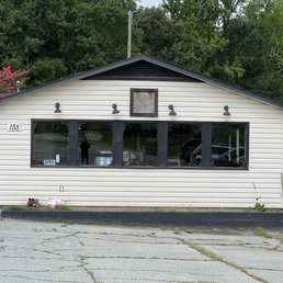 Exterior photo of Sheltons Smoking Butts BBQ and Catering - Greer, South Carolina Exterior photo of Sheltons Smoking Butts BBQ and Catering - Greer, South Carolina