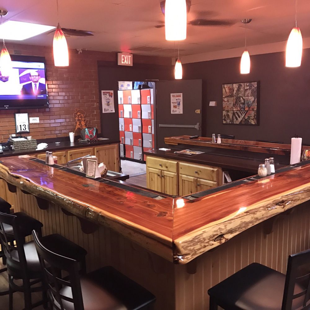 Bar area, huge tv