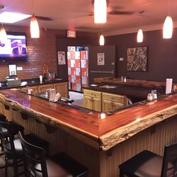 GB's Grille & Lounge - Bar area, huge tv