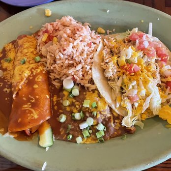 Chico's Cantina - 1 chicken taco and 1 veggie burrito - Mexican Near Me - Key West, Florida Chico's Cantina - 1 chicken taco and 1 veggie burrito - Mexican Near Me - Key West, Florida