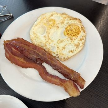 Bea Bea’s - bacon and eggs (part of pooh's sunrise) - Coffee & Tea Near Me - Glendale, California Bea Bea’s - bacon and eggs (part of pooh's sunrise) - Coffee & Tea Near Me - Glendale, California