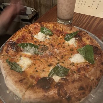 Laurel Hardware - margherita pizza - New American Near Me - West Hollywood, California