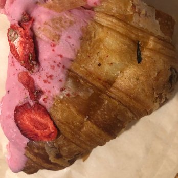 XO Espresso Bar - Strawberry croissant - Coffee & Tea Near Me - Miami Beach, Florida XO Espresso Bar - Strawberry croissant - Coffee & Tea Near Me - Miami Beach, Florida