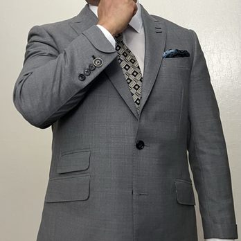 Sam's Tailor - Gauntlet Cuffs! - Bespoke Clothing Near Me - Hong Kong, HK Sam's Tailor - Gauntlet Cuffs! - Bespoke Clothing Near Me - Hong Kong, HK