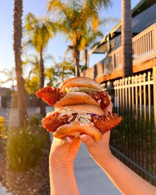 Jojo’s Hot Chicken by null