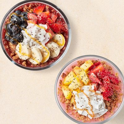 Tropical Smoothie Cafe by null