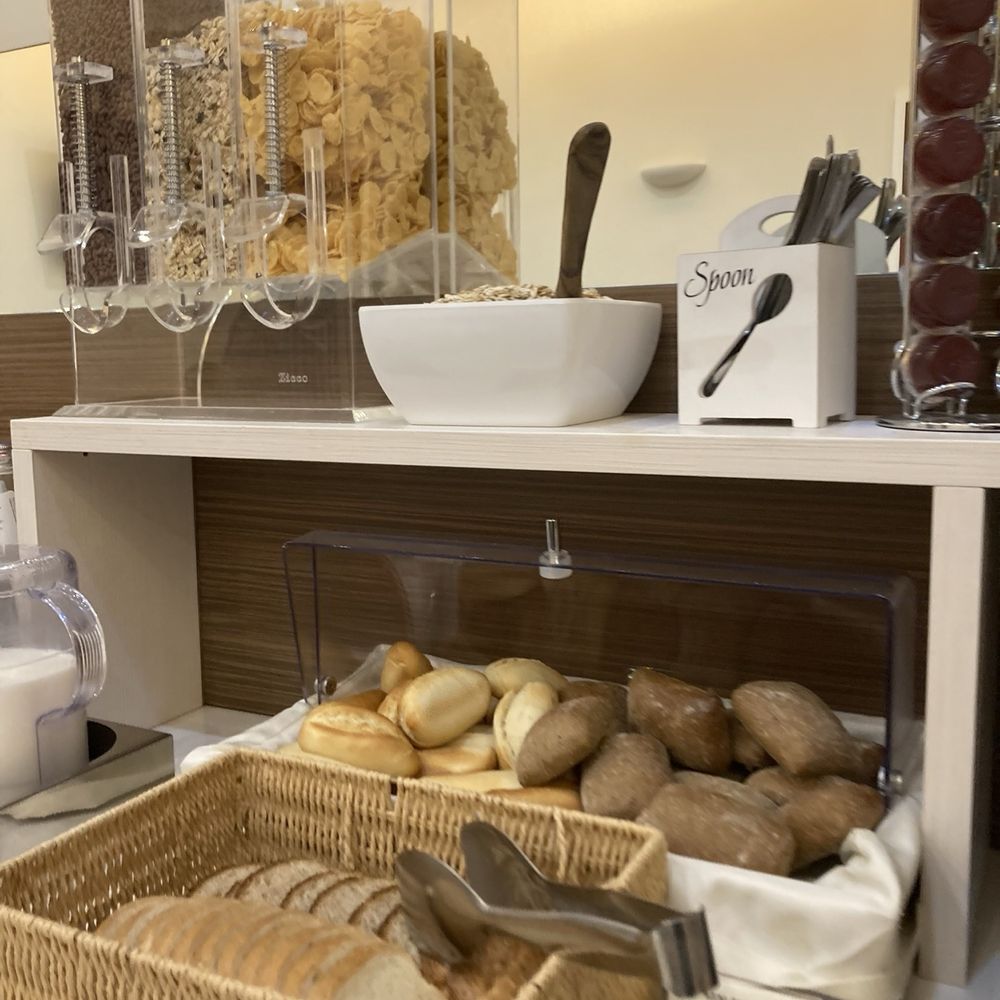 La Camelia - Included breakfast - Hotels Near Me - Rome, RM