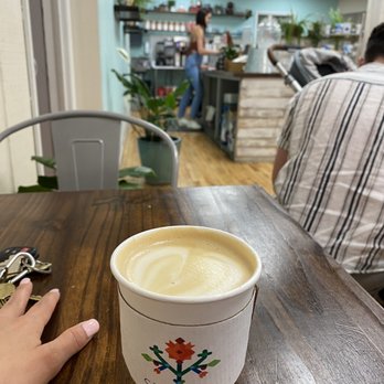 Stefari West Avenue - Oatmilk Latte - Coffee & Tea Near Me - Kankakee, Illinois Stefari West Avenue - Oatmilk Latte - Coffee & Tea Near Me - Kankakee, Illinois