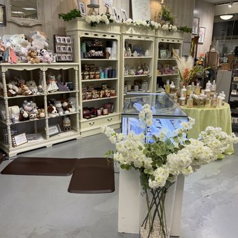 Elizabeths Treasures - Gift Shops Near Me - Concord, North Carolina Elizabeths Treasures - Gift Shops Near Me - Concord, North Carolina