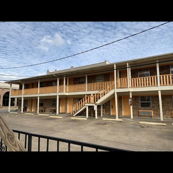 Budget Inn - Hotels Near Me - Bellville, Texas Budget Inn - Hotels Near Me - Bellville, Texas