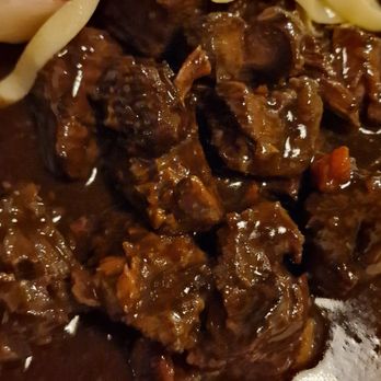 Galicia - Rehgulasch mit Tagliatelle - Mediterranean Near Me - Viernheim, HE