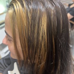 Aztig Urban Salon