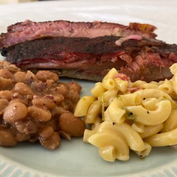 Matt's BBQ - Food Trucks Near Me - Portland, Oregon