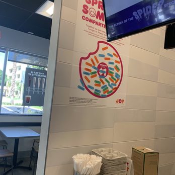 Dunkin' - Nice mobile order area - Donuts Near Me - Deerfield Beach, Florida Dunkin' - Nice mobile order area - Donuts Near Me - Deerfield Beach, Florida