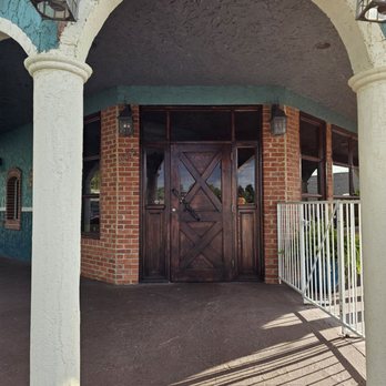 El Mezcal - The entrance to the restaurant. - Mexican Near Me - Roanoke, Virginia