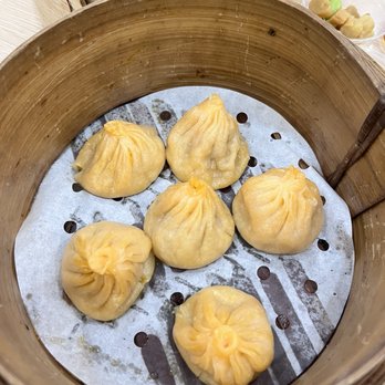 Xiebao Crabhouse - Crab Roe Xiao Long Bao (Soup Dumplings) Red 6 - Seafood Near Me - Flushing, New York