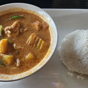 New Thai Elephant - Red pumpkin curry - Thai Near Me - San Mateo, California New Thai Elephant - Red pumpkin curry - Thai Near Me - San Mateo, California