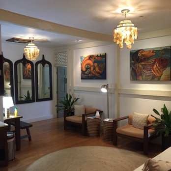 Paia Inn - Hotels Near Me - Paia, Hawaii