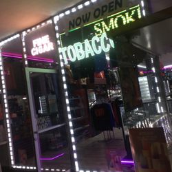 B&Y Smoke & Gift Shop