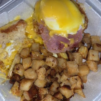Sam's On the Harbor - Eggs Benedict - Breakfast & Brunch Near Me - Scituate, Massachusetts Sam's On the Harbor - Eggs Benedict - Breakfast & Brunch Near Me - Scituate, Massachusetts