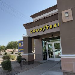 Iconic Tire & Service Centers - Storefront
