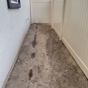 Amado Landscaping - Before - Landscaping Near Me - Hawthorne, California