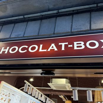 Hotel Barcelona Catedral - Ice cream right out front - Hotels Near Me - Barcelona, B