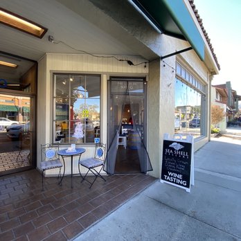 Sea Shell Cellars - the front of the store - Wine Tasting Room Near Me - Paso Robles, California
