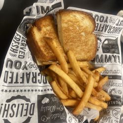 user provided Mae's Place photo