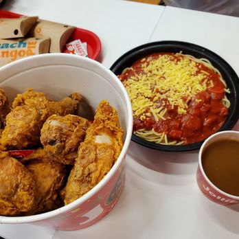 Jollibee - Spicy chicken, spaghetti, mango pie - Fast Food Near Me - Scarborough, Alberta Jollibee - Spicy chicken, spaghetti, mango pie - Fast Food Near Me - Scarborough, Alberta