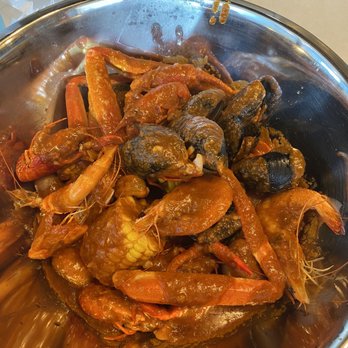 Cravin Crawfish - Cajun/Creole Near Me - Tacoma, Washington
