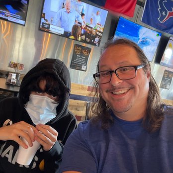 BIG Z's Pizza House & Brew - Pizza Near Me - Katy, Texas BIG Z's Pizza House & Brew - Pizza Near Me - Katy, Texas