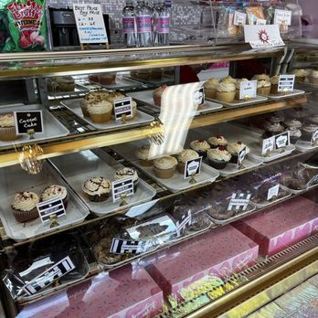 Colossal Cupcakes - North Olmsted - Bakeries Near Me - North Olmsted, Ohio Colossal Cupcakes - North Olmsted - Bakeries Near Me - North Olmsted, Ohio