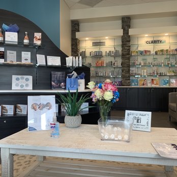Hand & Stone Massage and Facial Spa - Beautiful waiting/lobby area - Massage Near Me - Boynton Beach, Florida Hand & Stone Massage and Facial Spa - Beautiful waiting/lobby area - Massage Near Me - Boynton Beach, Florida