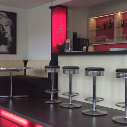 Tower Diner - Cute