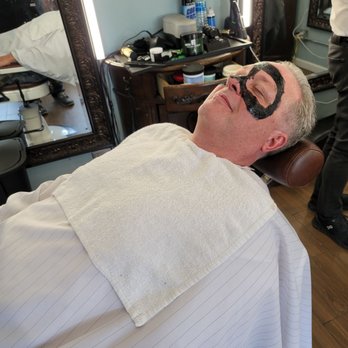Addison's Barber Parlor - Barbers Near Me - Key West, Florida