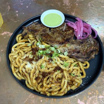 SúperClub - Garlic noodles with steak - Vietnamese Near Me - Hayward, California