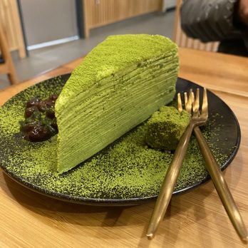 Kyoto Matcha - Matcha Crepe Cake w/ Matcha Powder and side of Red Beans - Japanese Near Me - Rockville, Maryland