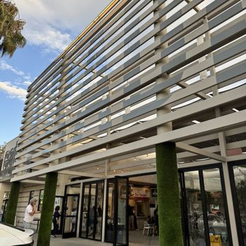 Trade Marketplace - Outside - Shopping Centers Near Me - Irvine, California Trade Marketplace - Outside - Shopping Centers Near Me - Irvine, California