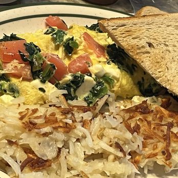 BLD's Restaurant - Spinach, tomato omelette - Breakfast & Brunch Near Me - Ronkonkoma, New York