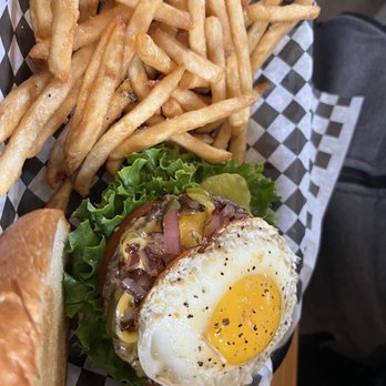 Grinderz - Cheeseburger with egg and avocado - Burgers Near Me - Huntington Beach, California