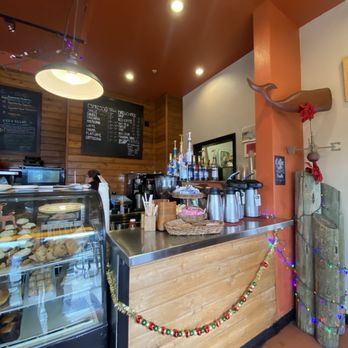 Lover's Point Beach Cafe - Inside - Cafes Near Me - Pacific Grove, California