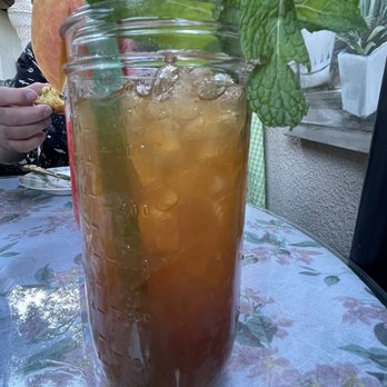 Mama Green's - Peach sweet tea - Southern Near Me Mama Green's - Peach sweet tea - Southern Near Me
